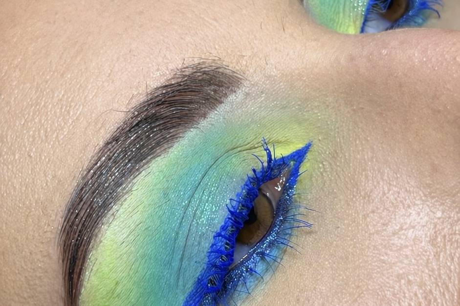 Mariée maquillage coloré