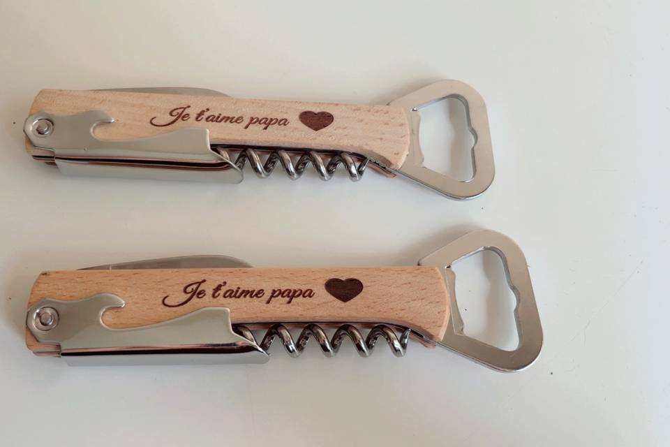Ouvre bouteille graver