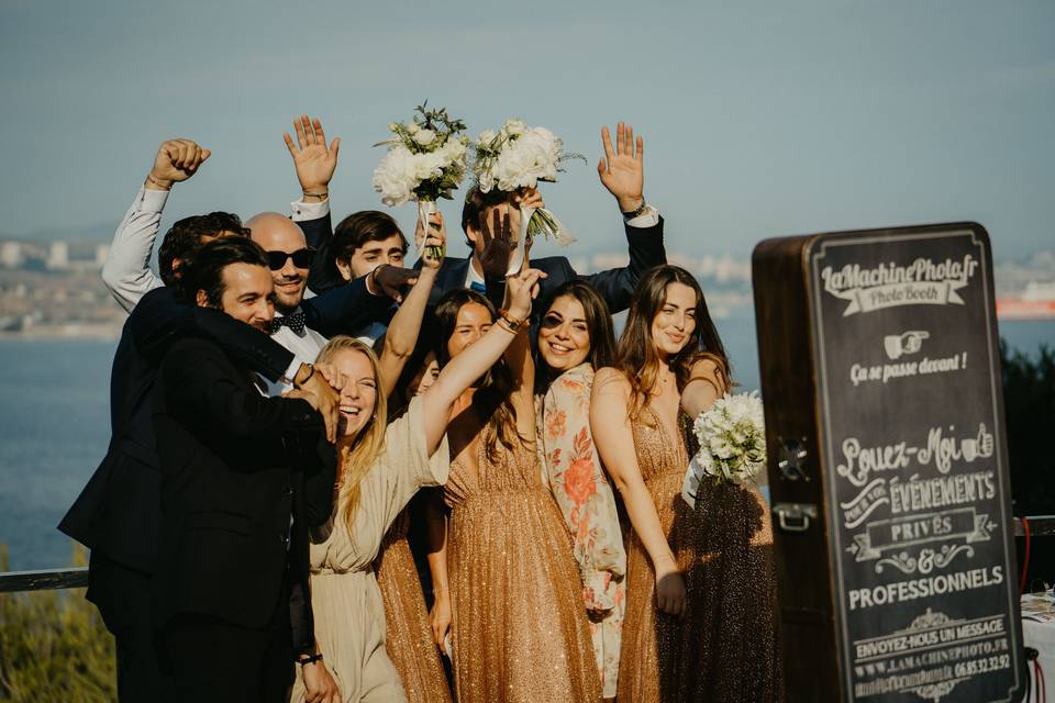 Borne à selfie mariage