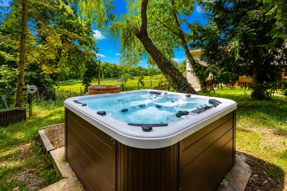 Jacuzzi