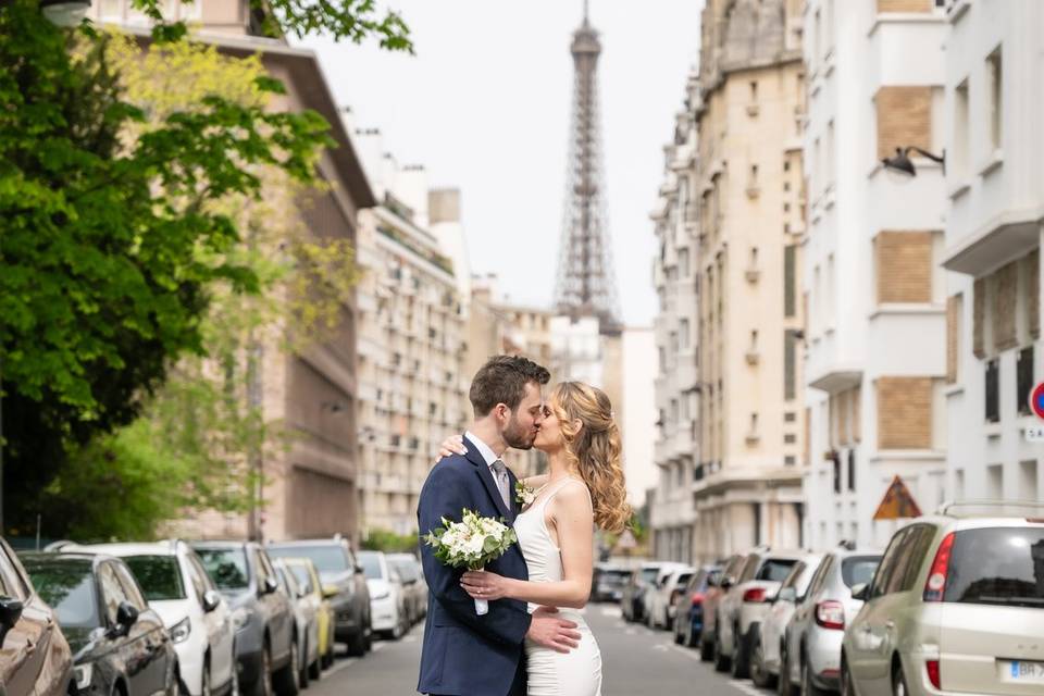 Jeune mariés, Tour Eiffel