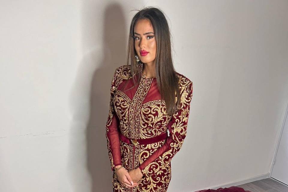 Caftan mariée sirène bordeaux
