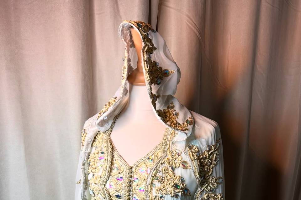 Takchita cape bride