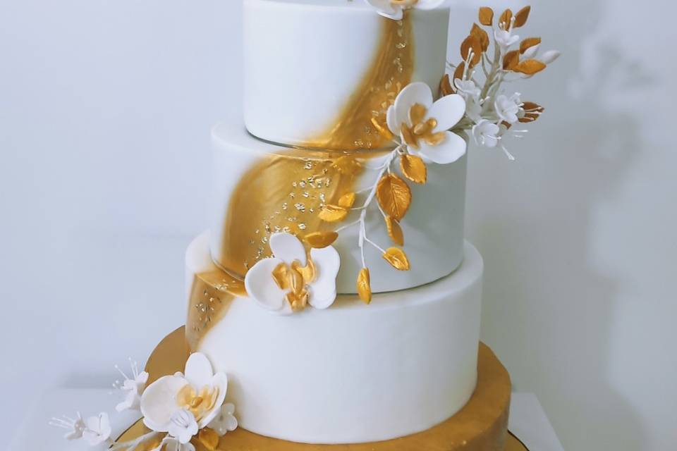 Tropical wedding cake..