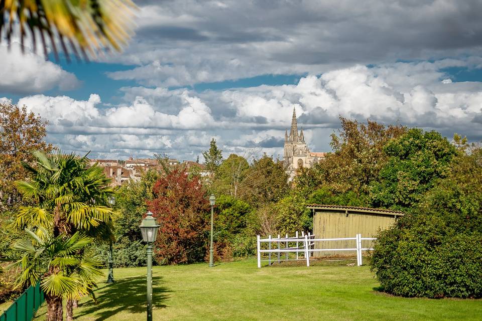 Vue sur la cathédrale de Bazas