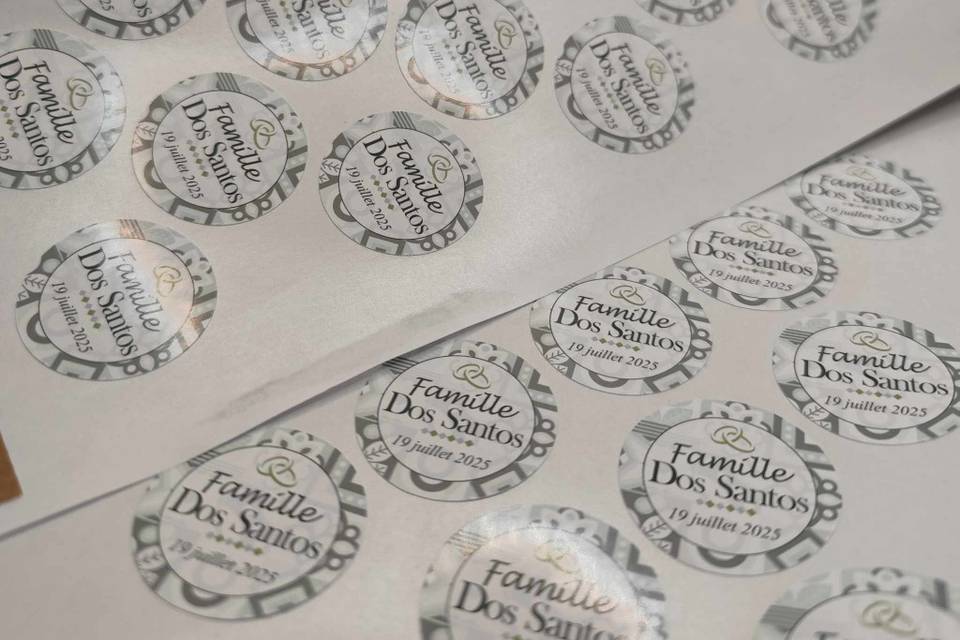 Étiquettes autocollantes