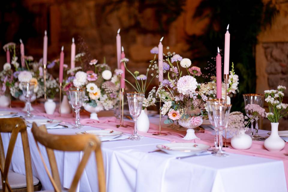 Une table champêtre romantique