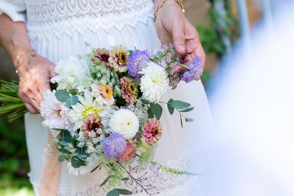 Bouque champêtre romantique