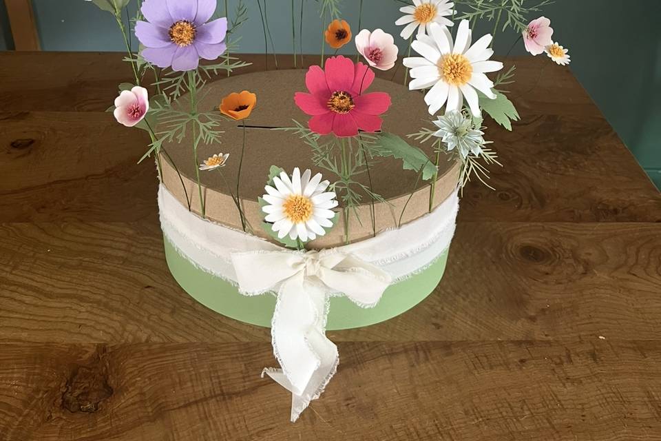 Urne fleurs en papier