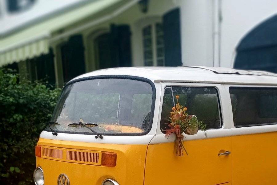 Decoration van