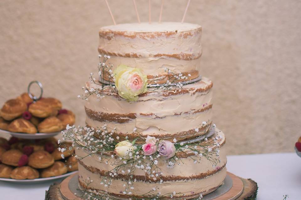 Naked cake