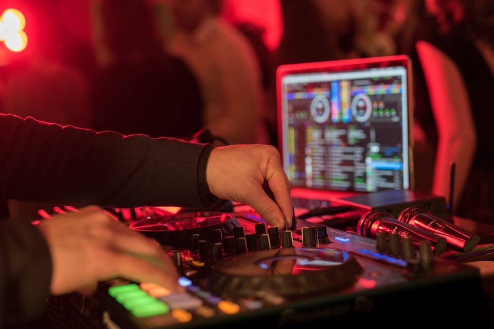 MIX IN PARIS