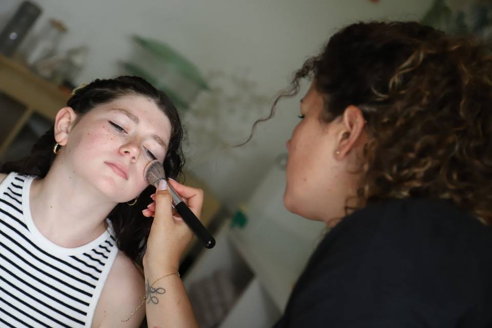 Maquillage adolescente