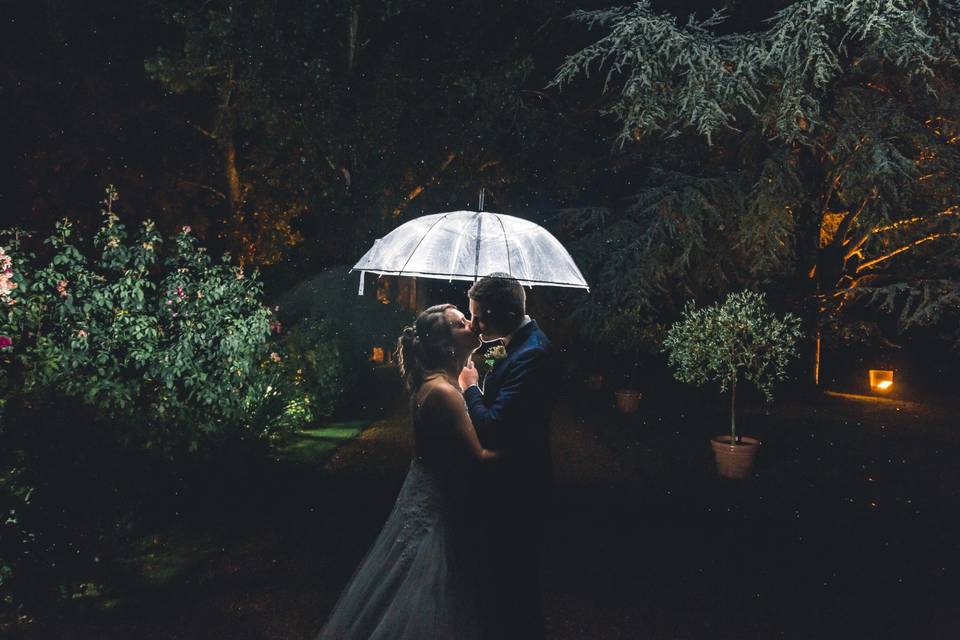 Mariage sous la pluie