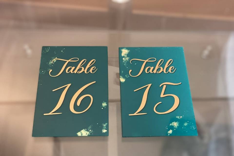 Numéro de table : vert et or