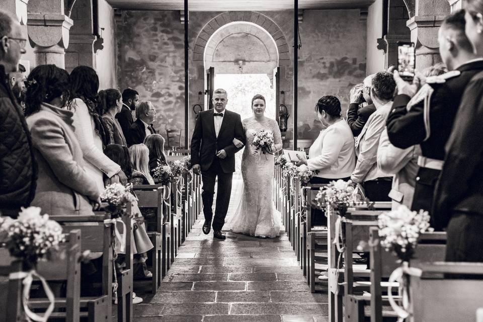 Entrée dans l'église