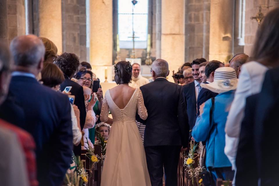 Entrée dans l'église