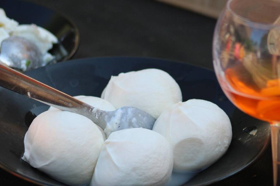 Découpe de mozarella
