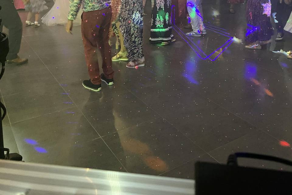 Sa danse à fond