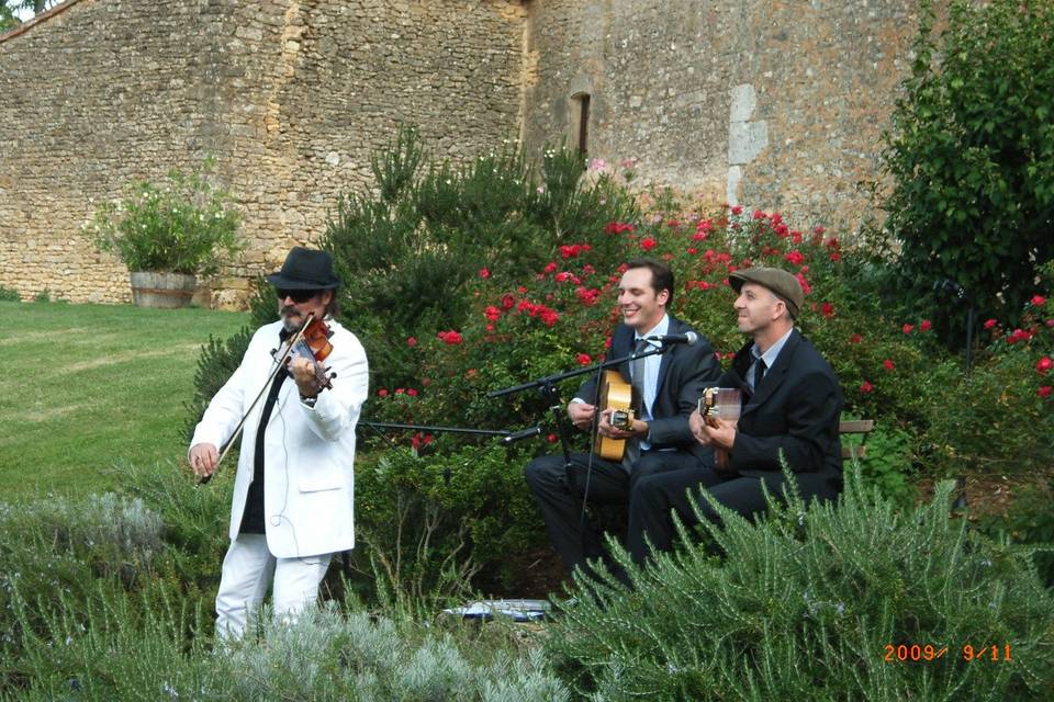 Les Pères Peinards