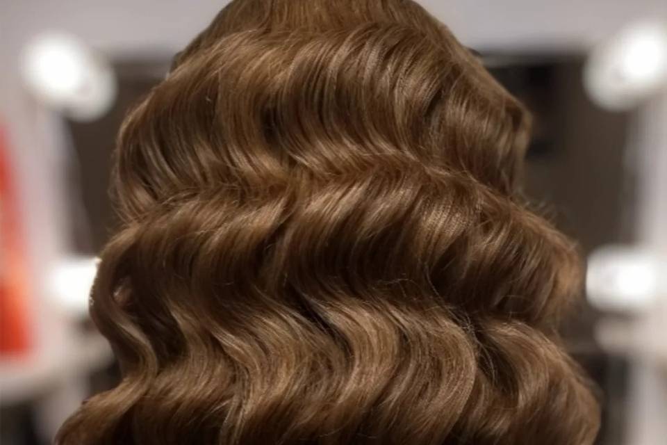Hollywood waves