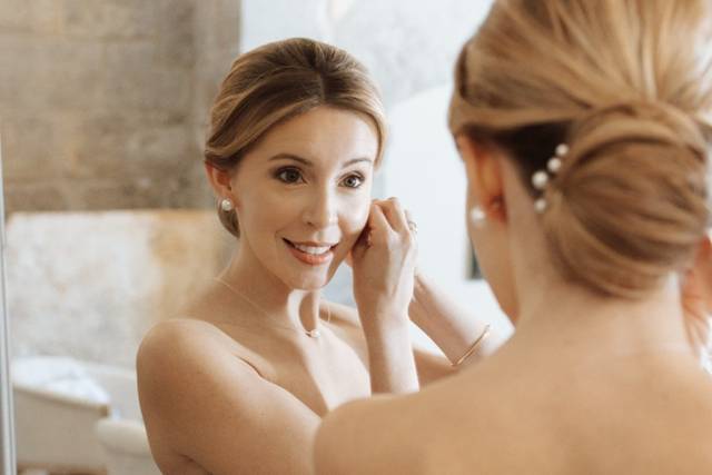Maquillage et chignon élégant