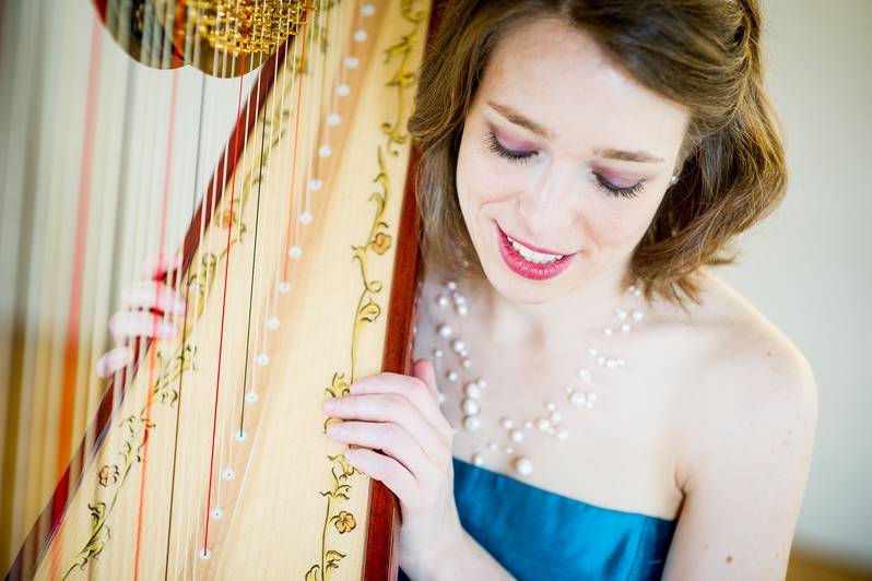 Elen Hervochon - Harpiste et chanteuse lyrique