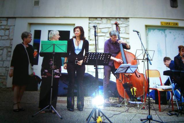 Josyane chante...