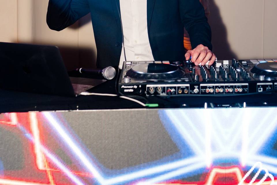Nicolas (DJ)
