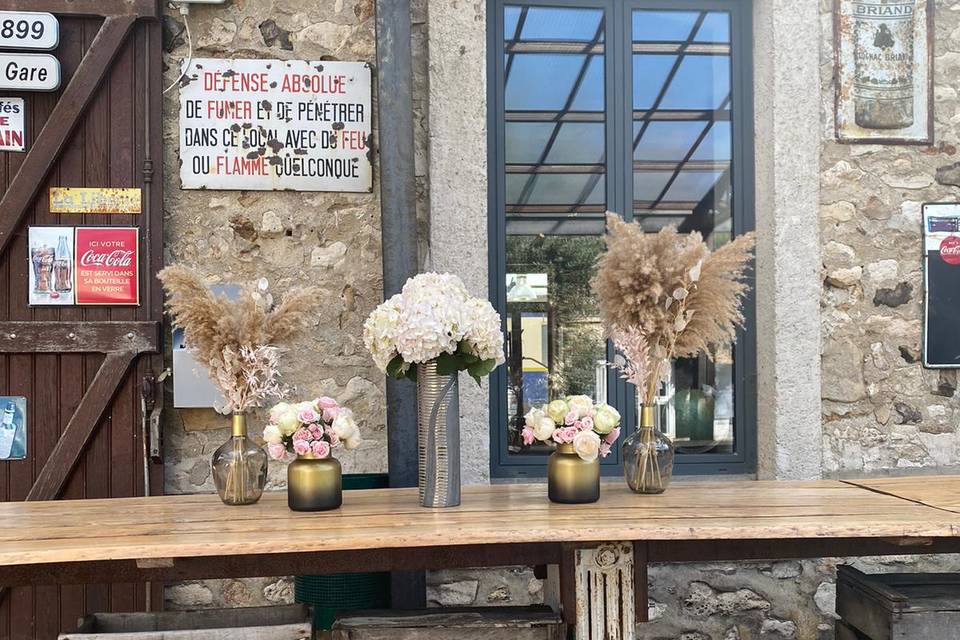 Vase buffet