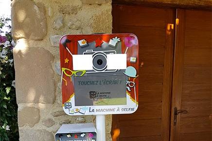 Machine à Selfie by COMMOD