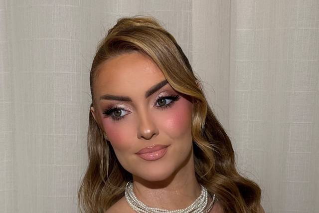 Noor Makeup