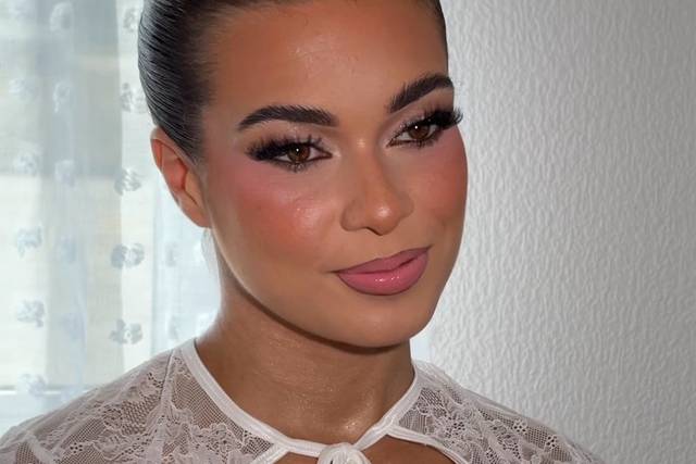 Noor Makeup