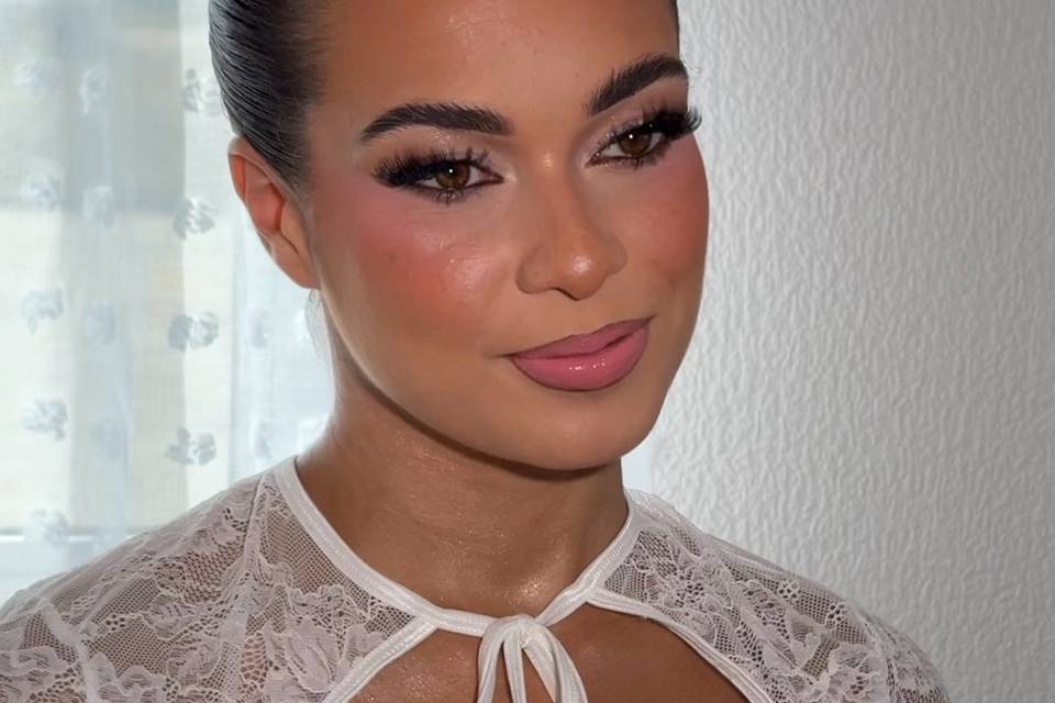 Bridal glam
