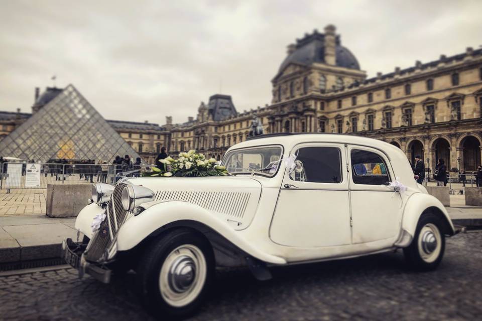 Mariage voiture luxe Paris