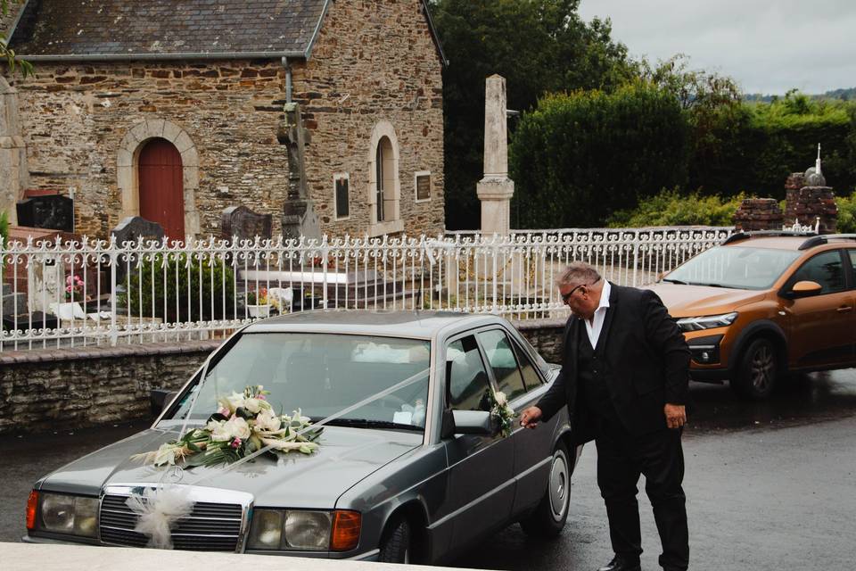 Arrivé de la mariée à l'église