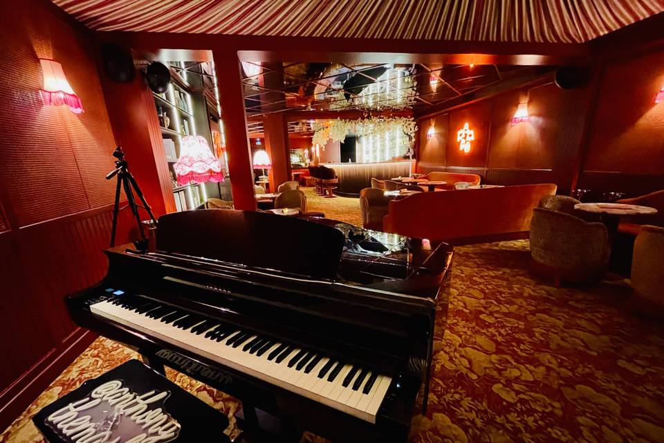 Piano corner