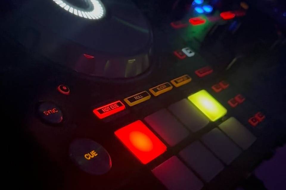 KMVL Entertainment