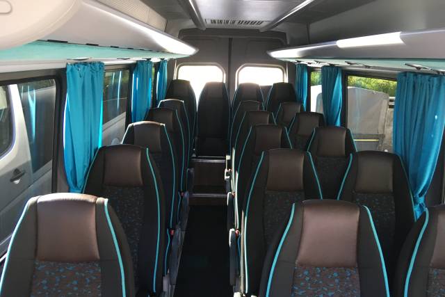 Minibus 21 fauteuils