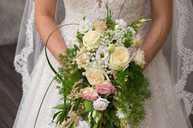 Bouquet tombant romantique