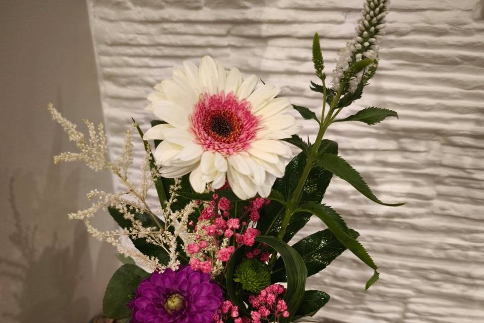 Petit montage floral coloré