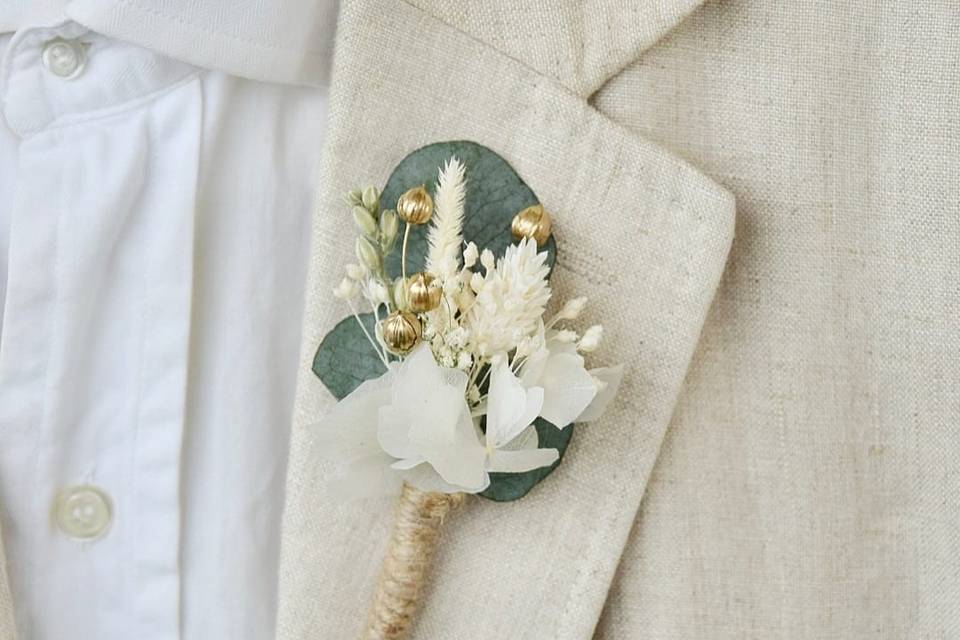 Boutonnière fleurs stabilisées