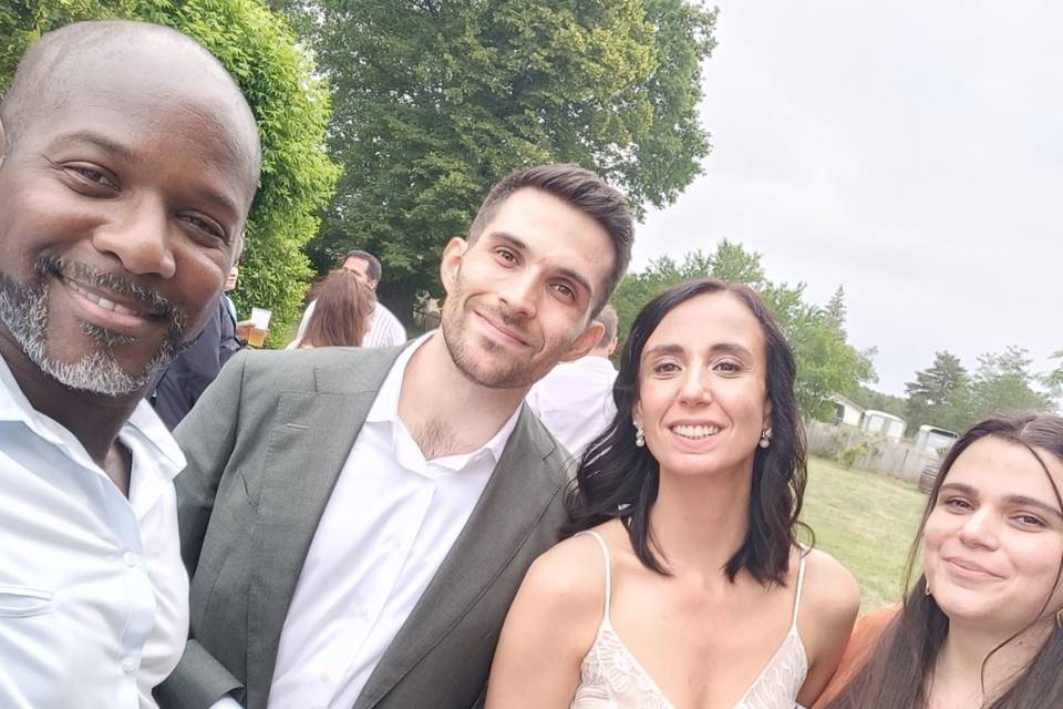 Avec les mariés