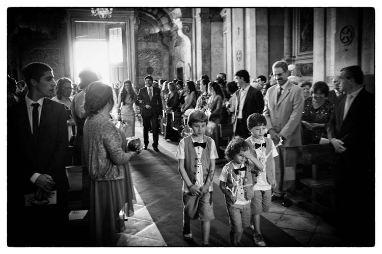 Dans l'église