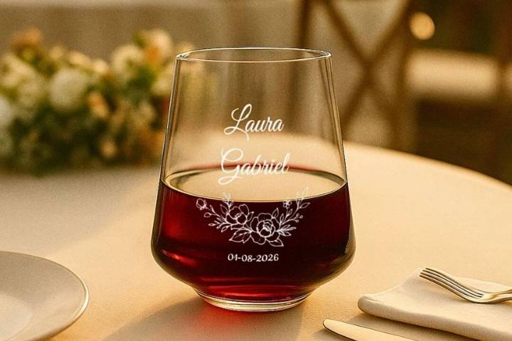 Verre à vin et eau mariage