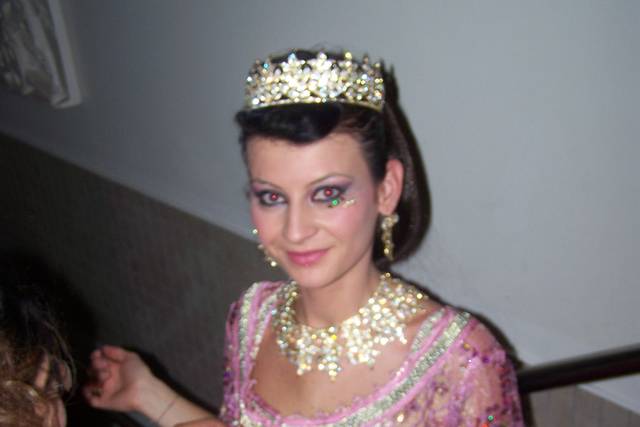 Negafa marocaine, rose et dorée
