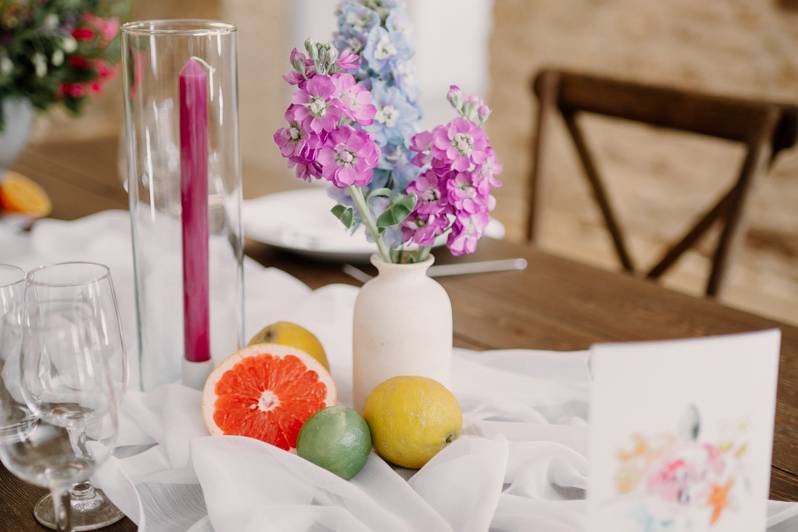 Décoration de table fleurie