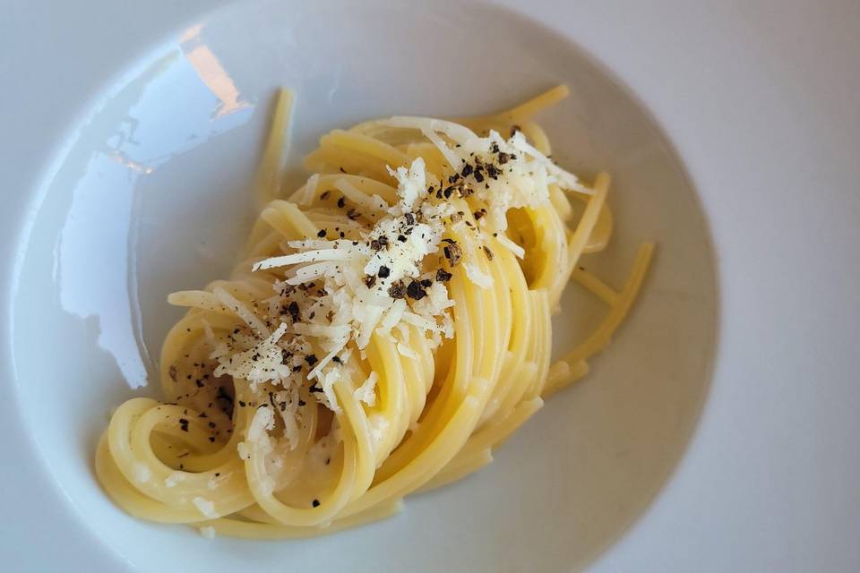 Pasta cacio e pape