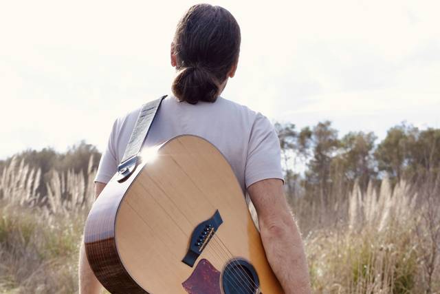 Anthony et sa guitare