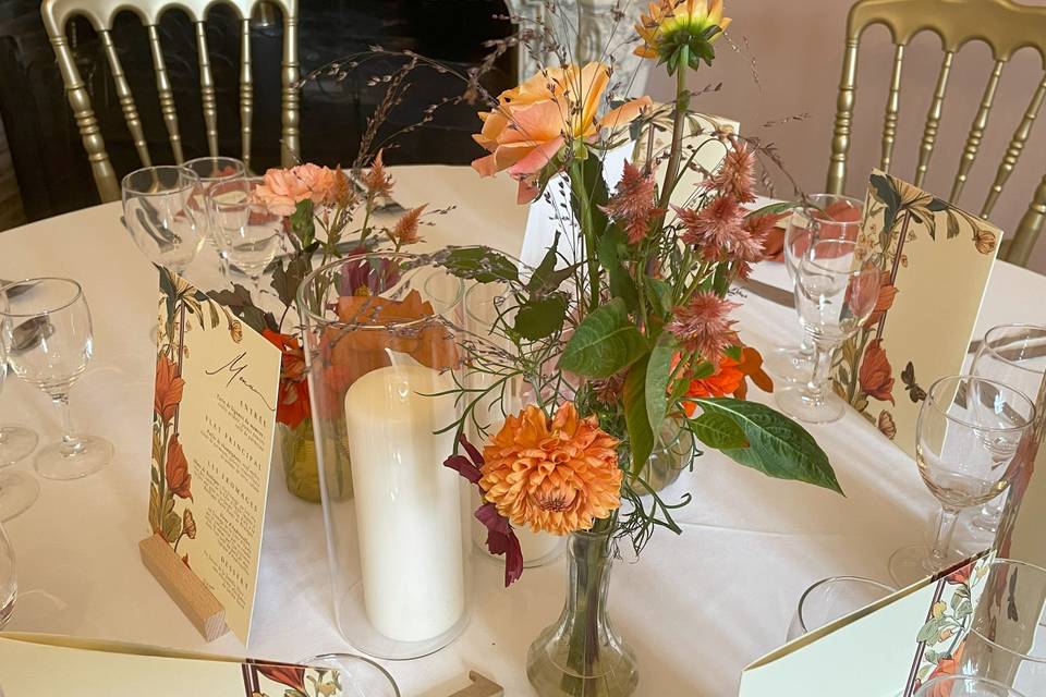 Table dans la salle Cèdre